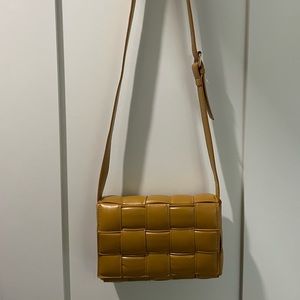 woven cross body bag